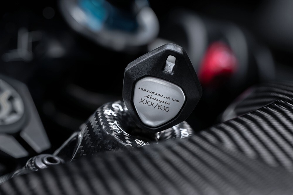 Ducati e Lamborghini insieme per la Panigale più esclusiva di sempre